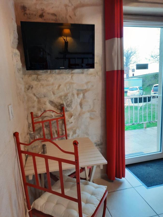 L'Echappee Tremoussante Bed & Breakfast Saint-Barthélemy-de-Vals Екстериор снимка